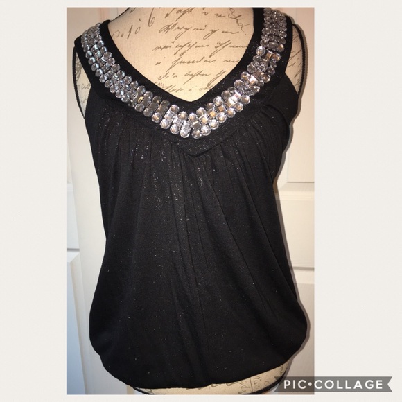 Fun, sparkly top with rhinestone neckline! - Picture 1 of 3